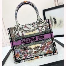 Christian Dior Shopping Bags